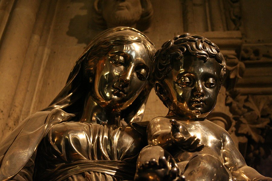 Ntre Dame, schatkamer